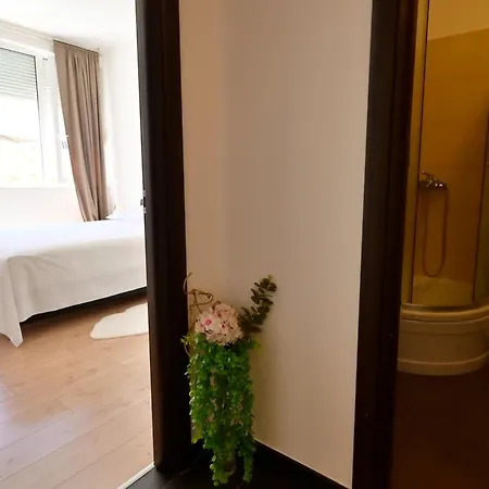 Emily Garden With Private Parking *